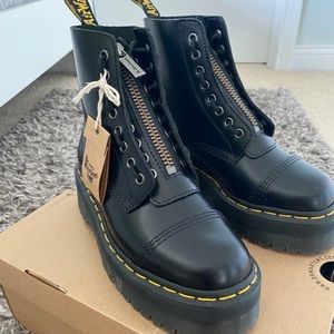 Dr Martens Sinclair Polished Smooth